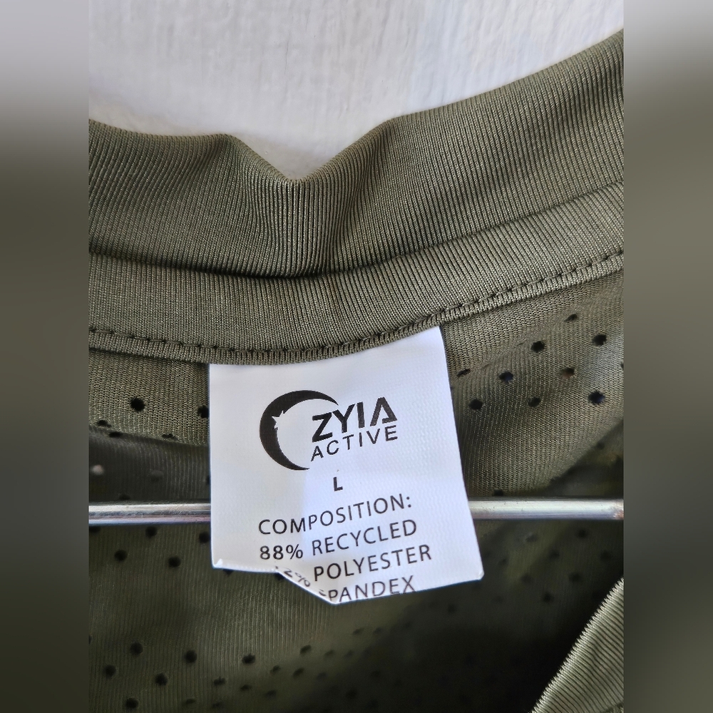 ZYIA Olive Green Tank Top Large - Picture 4 of 4
